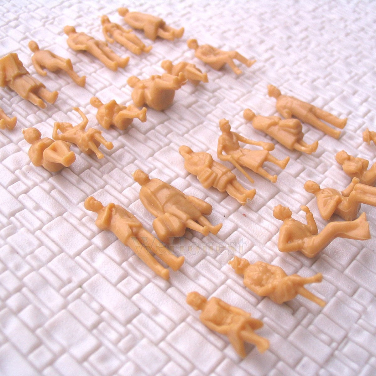 48 pcs HO gauge UnPainted People passengers /half seated